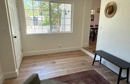 Grass Valley House | Beautiful 1865 Craftsman retreat w/gated courtyard in the heart of Grass Valley