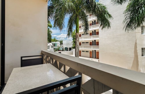 Centro Villa | Villa Maria Teresa By Homirent