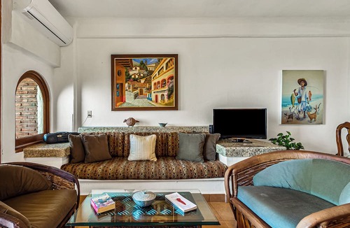 Romantic Zone Condo | SUMMER PROMO! 6th Floor Oceanfront Condo on the Beach in Zona Romantica.