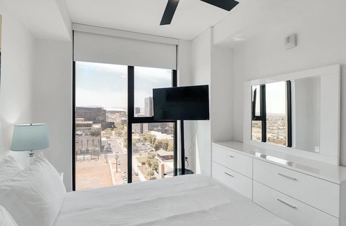 Evans Churchill Apartment | Global Luxury Suites at Downtown Phoenix
