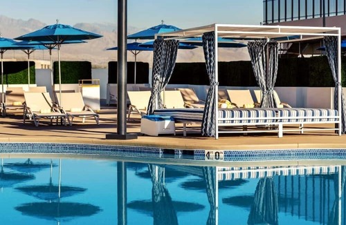 Gateway District Hotel | Las Vegas Dream! 2 Modern Units, Pool, Onsite Casino, Onsite Parking!