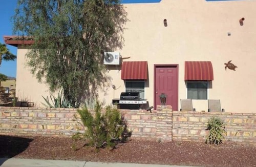 Foothills House | Beautiful private room, garden!