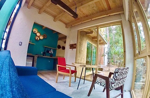 Zinacantan Cabin | Beautiful cabin in the middle of the forest, Cabaña Colibrí.