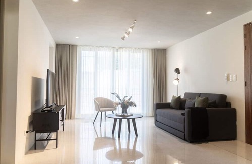 Centro Apartment | Modern getaway w/pool in the heart of the city | Centro
