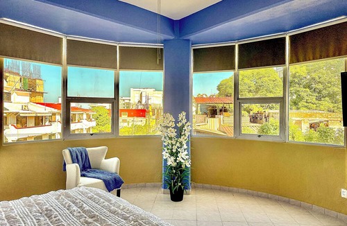Alta Vista Apartment | Romantic Zone Spacious, Elegant 4 Bedroom Condo with Continental Breakfast