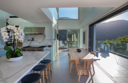 Malibu House | The Malibu Modern Oasis - Oceanview 4 Brdrm Surrounded by Canyon Views