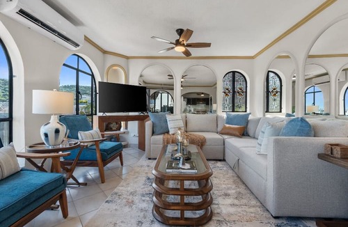Emiliano Zapata Apartment | Charming 2BR w/AC, WiFi & Stunning City + Mountain Views in Romantic Zone