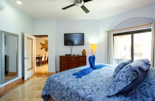 Centro Condo | Amazing Beachfront Condo with Pool and Beach - Luna Encantada G2