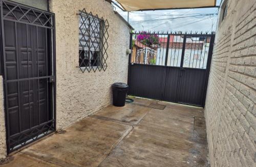 Celaya House | Casa Privada Facturamos 5 Camas Fibra optica