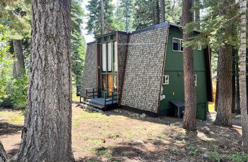 Talmont House | The Haus of Pine A Vintage Tahoe Cabin