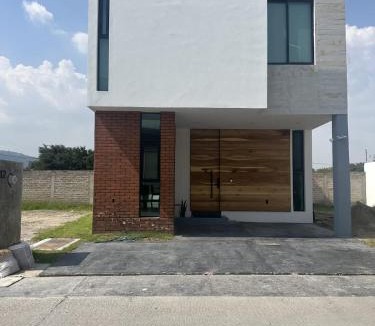 San Agustin House | Casa en coto priv 8 personas con estacionamiento
