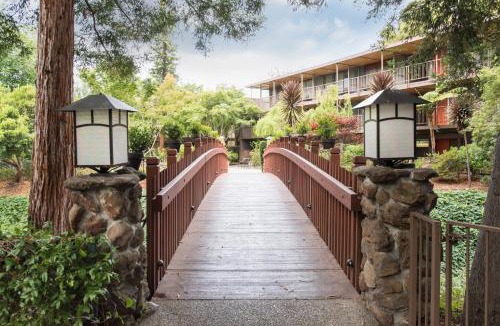 Barron Park Hotel | The Creekside Inn
