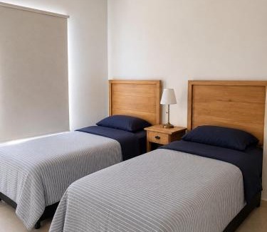 El Marques House | Casa en Zákia, 7 huéspedes, alberca, Gym ,Facturamos