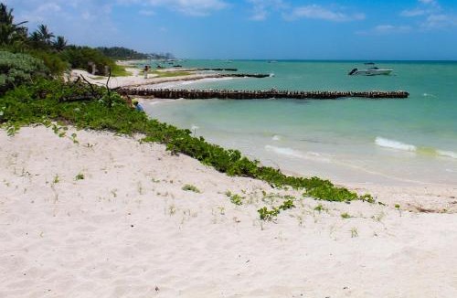 Chicxulub Puerto House | Villa Siros de 4 habitaciones