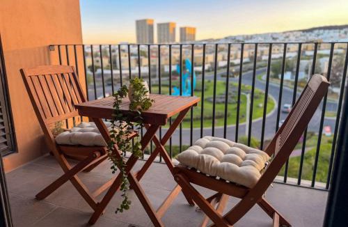 El Marques Apartment | Loft en Zibata con Vista Alberca y Gym