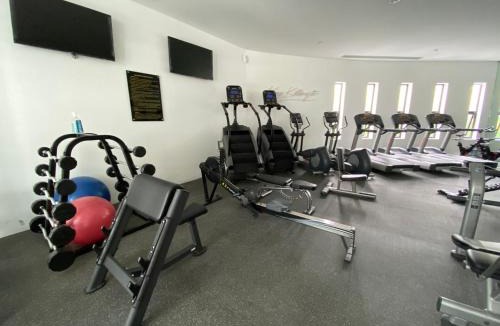 Queretaro House | MOTTO 405B Pool, Gym | Comfortable - Modern