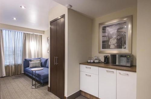 Leon Hotel | Hampton Inn by Hilton Leon