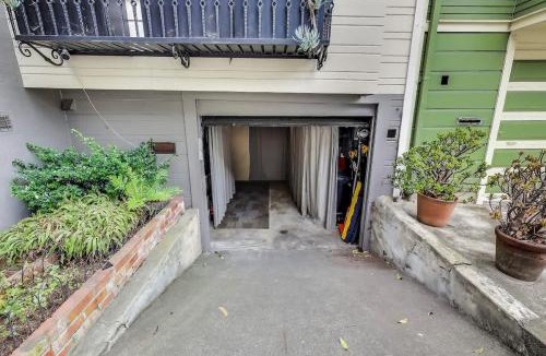 Glen Park House | Quiet Studio near Glen Park