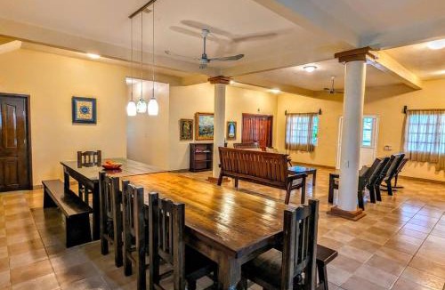 Santa Maria Tonameca House | Charming Retreat 3BR Pool Access and Ground Floor