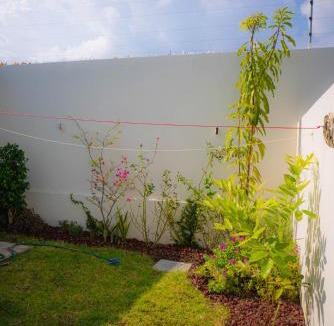 Tlajomulco de Zuniga House | Casa al Sur de Guadalajara con Alberca, Lago, Gym, Parque y Vista al bosque en Salida a Morelia López Mateos