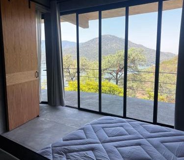 El Santuario Apartment | Boutique Loft – Spectacular View – Lake – Mountain