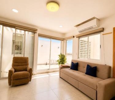 Veracruz Apartment | Cozy house steps from the beach with Terrace and AC
