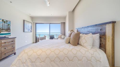 Bella Vista House | Luxury Oceanfront Condo with Stunning Views