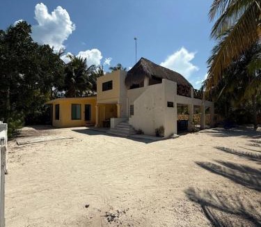Telchac Puerto Apartment | Apartment with jacuzzi and beach club access