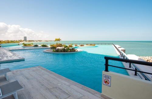 Progreso Municipality Apartment | Beautiful 2BR Condo with unforgettable ocean views Yucalpeten Marina Resort