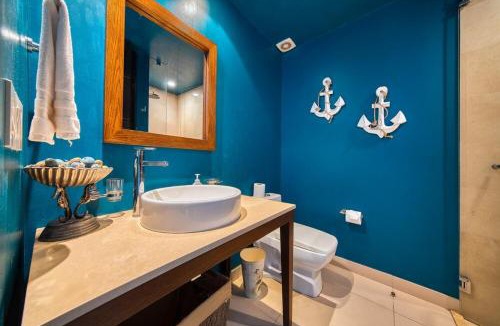 North Hotel Zone House | Oceanview 3BR Apt with Beach Access - Pool - Gym