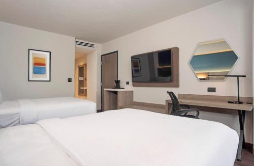 Zona Expo Hotel | Holiday Inn Express Guadalajara Expo by IHG