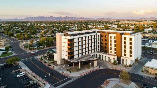 Entertainment District Hotel | Senna House Hotel Scottsdale, Curio Collection By Hilton