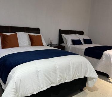 Tecozautla Hotel | Suite Los Angeles
