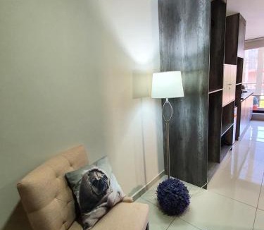 Ciudad Lopez Mateos Apartment | S04 SUITE KING Premium TEC CEM con Cocineta WiFi Balcón Parking Terraza