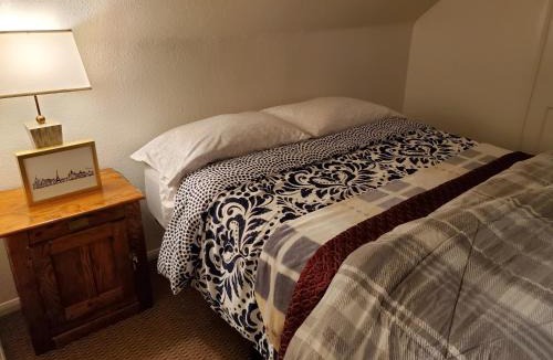 Twin Peaks Hotel | The Treetop Terrace at The Historic Arrowhead Lodge