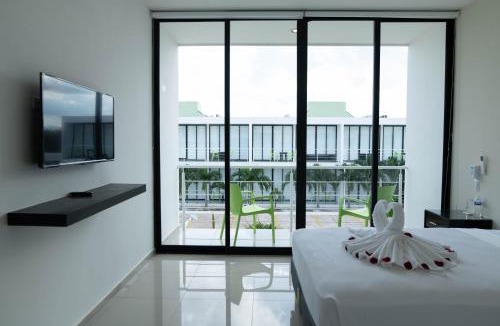 Xcumpich Hotel | Hotel & Suites Yuca Ville Siglo XXI