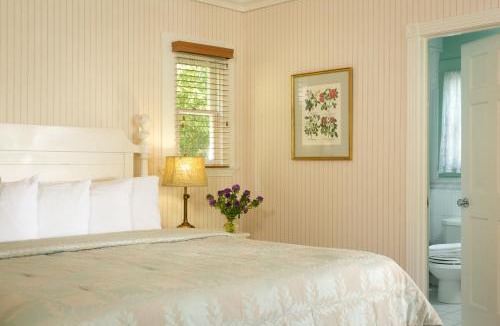 Oak Park Bed & Breakfast | Cheshire Cat Inn & Cottages
