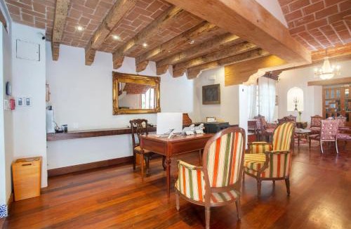 De La Merced Hotel | Hotel Casa de Familia de San Cristobal