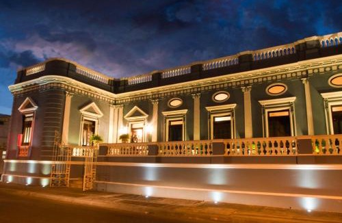 Zona Paseo Montejo Hotel | Casa Azul Monumento Historico