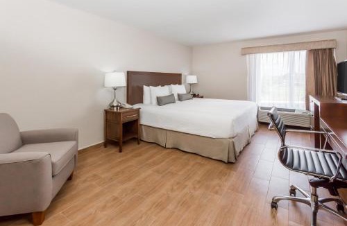 Lazaro Cardenas Hotel | Baymont by Wyndham Lazaro Cardenas