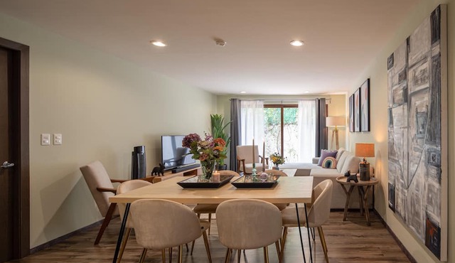 HOLT - Boutique 2BR Puente Viejo Residencial