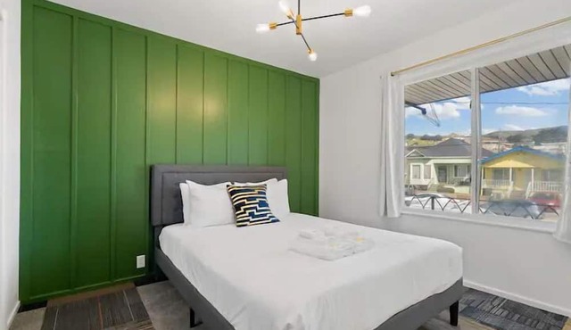Stylish Green n Gold 2BR 1Bath Apartment