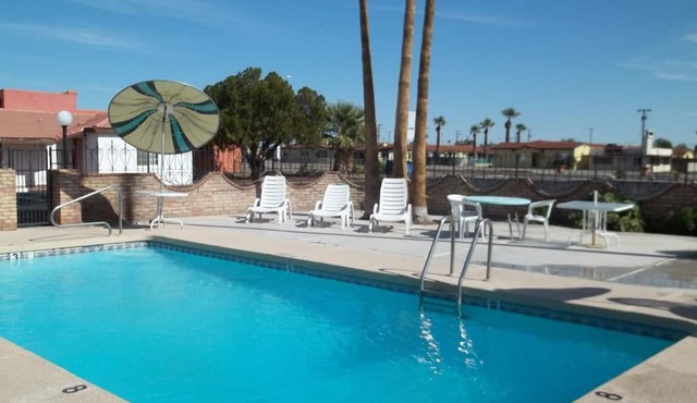 Hacienda Motel