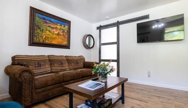 Littlefield Bungalow Suite