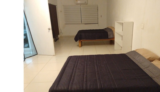 Hermosa Residencia, con Alberca Templada Privada!