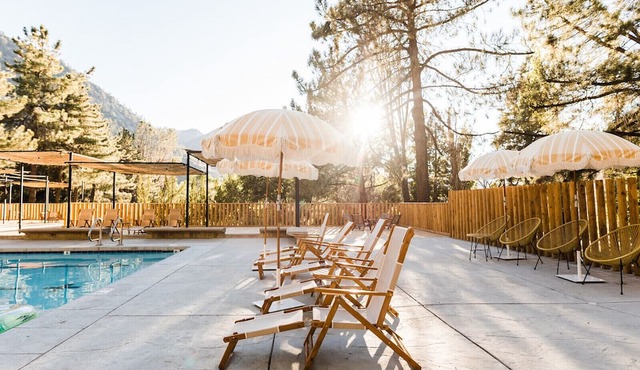 Huttopia Paradise Springs in Valyermo