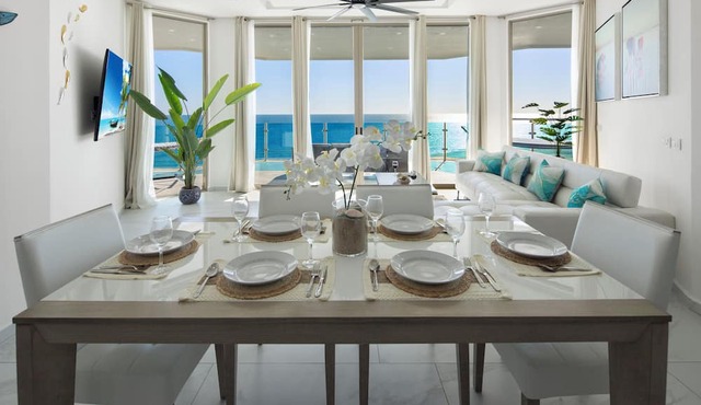 Hotel Esmeralda Beach Resort