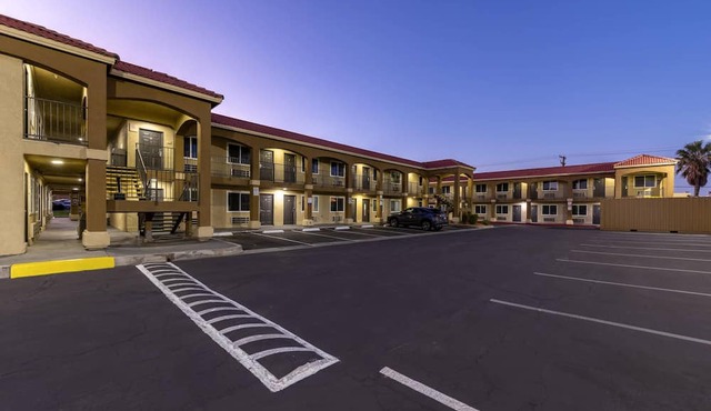 Quality Inn & Suites Victorville – Hesperia