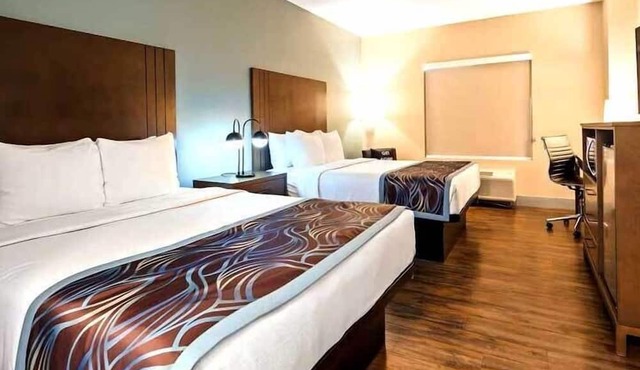 Best Western Plus New Barstow Inn & Suites