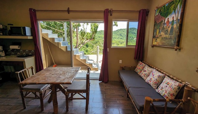 Casa Arcoiris Zihuatanejo